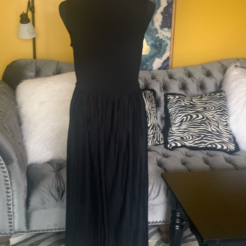 Apt 9 black sun dress with pleated bottom